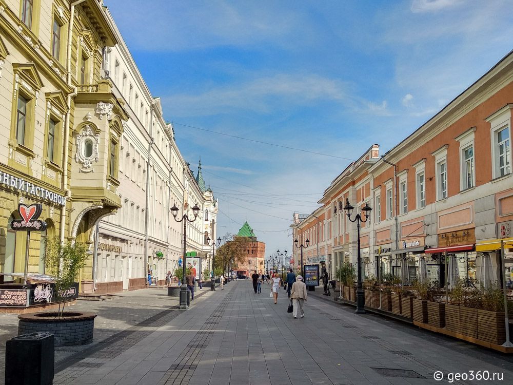 Улицы нижнего новгорода. Нижний Новгород пешеходная улица большая Покровская. Нижний Новгород пешеходная улица Покровка. Большая Покровка Нижний Новгород. Арбат Нижний Новгород большая Покровская.