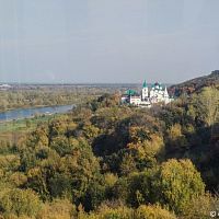 Вид с канатки на Вознесенский Печерский монастырь