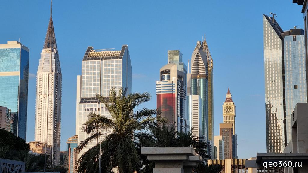 Абу-Даби: футуристические небоскрёбы, идеальные пляжи и настоящая восточная роскошь