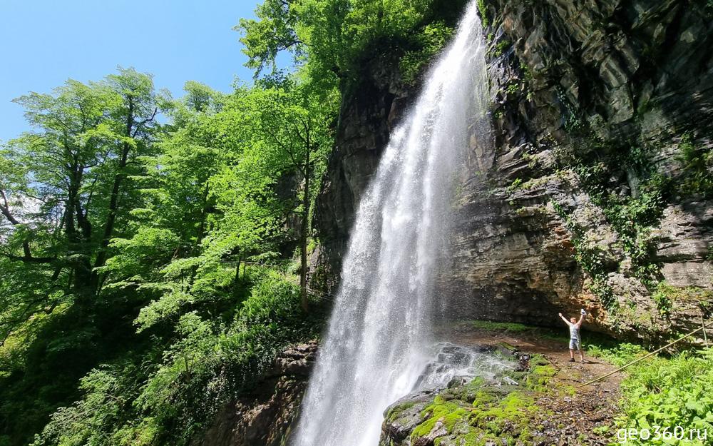 Самая интересная экскурсия из Тамыша - в город-призрак Акармару и водопады